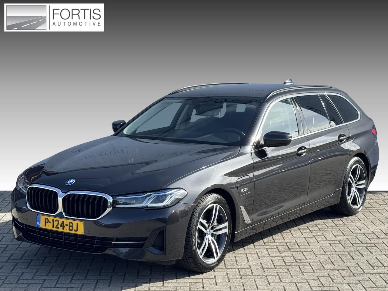 BMW 5-serie Touring - 520e Business Edition Plus 520e Business Edition Plus - AutoWereld.nl