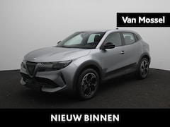 Alfa Romeo Junior - Elettrica 54 kWh | Apple Carplay/Android Auto | Cruise Control | Lichtmetalen Velgen | Air