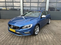 Volvo V60 - 2.0 T4 190pk Business Sport / R-Design