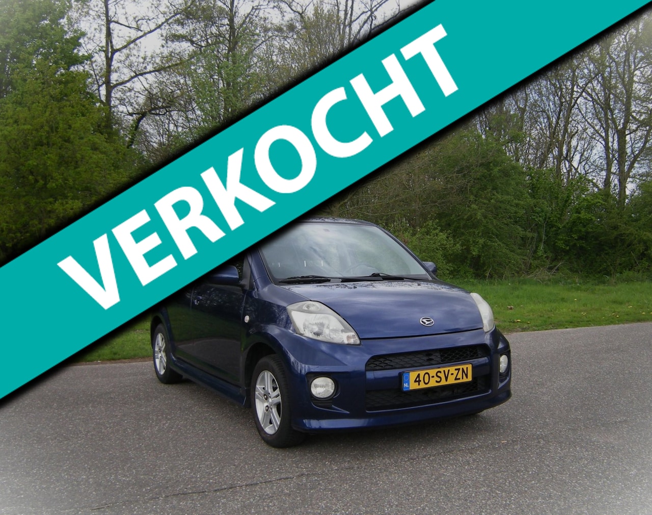 Daihatsu Sirion 2 - 1.3-16V Comfort . AUTOMAAT . Airco . site kirts . Achter spoiler Trekhaak . LMV . enz - AutoWereld.nl