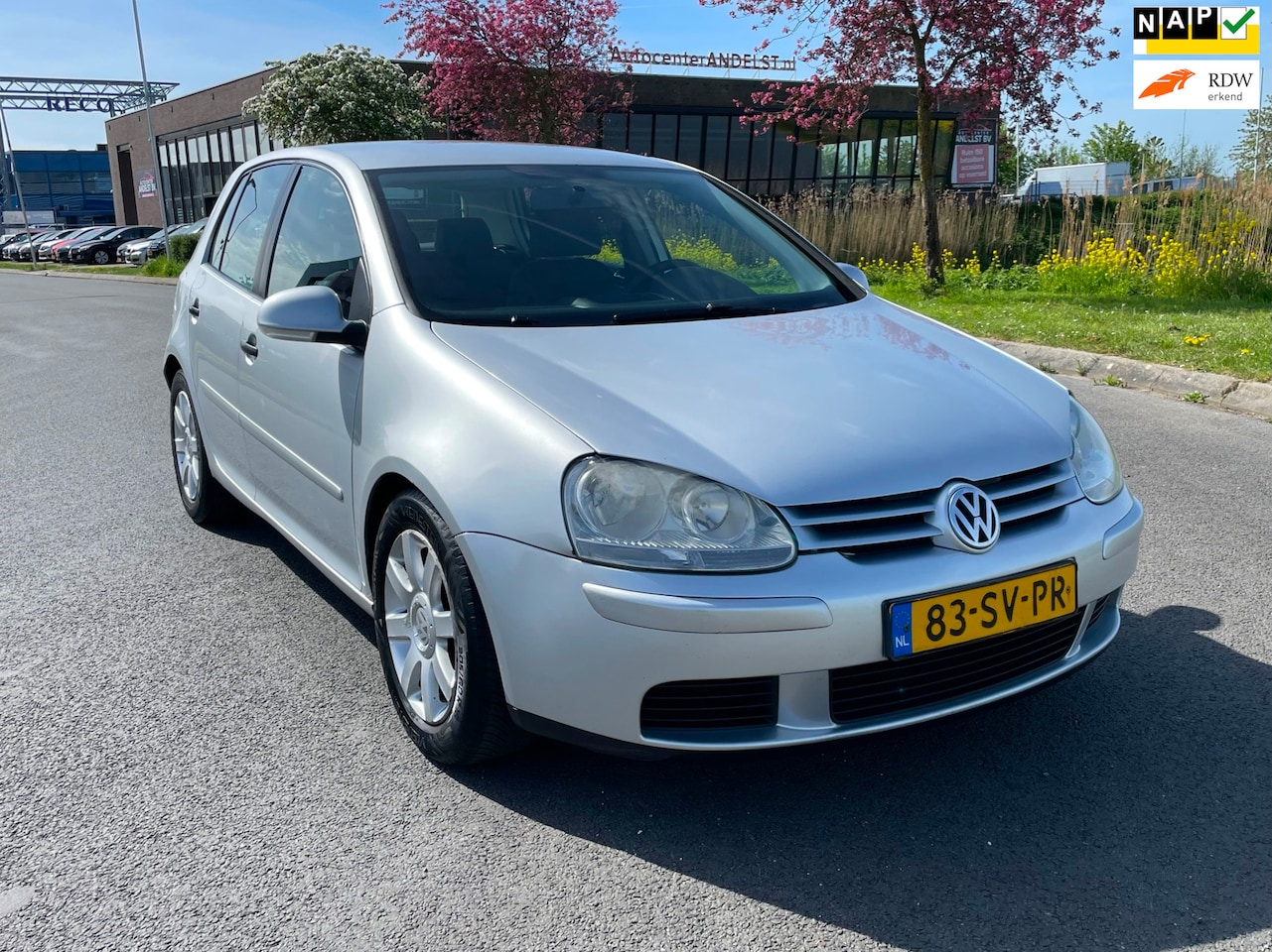 Volkswagen Golf - 1.6 FSI Trendline 1.6 FSI Trendline, 5rds, Climatic, Navi, Bluetooth, Lmv, Elektr ramen, Geen import, Nap! - AutoWereld.nl