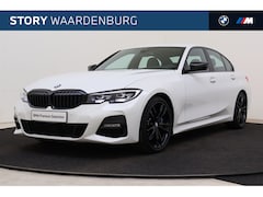 BMW 3-serie - 320i Executive M Sport Automaat / Sportstoelen / Head-Up / M Sportonderstel / Live Cockpit