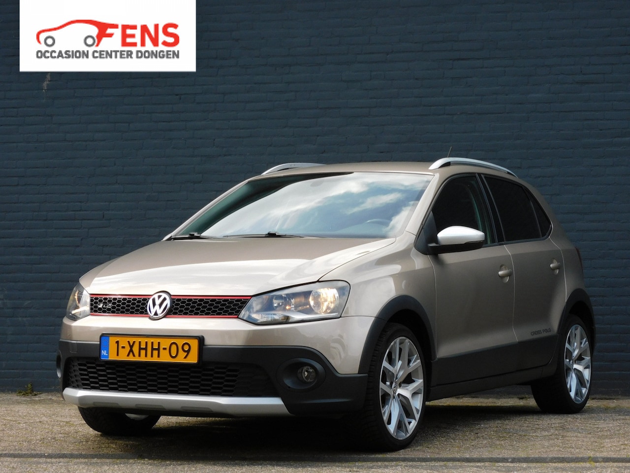 Volkswagen Polo - 1.2 TSI Cross AUTOMAAT! TOPSTAAT! DEALER ONDERHOUDEN! NAVI! BLUETOOTH! CLIMA! LM VELGEN! - AutoWereld.nl