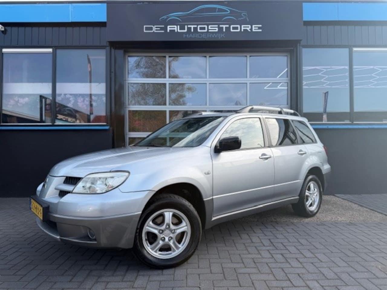 Mitsubishi Outlander Sport - 2.0 Travel Airco Navi Carplay Achteruitrijcamera Dealeronderhouden Nieuwe DB Riem Nette Au - AutoWereld.nl