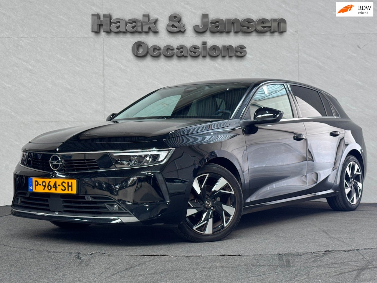 Opel Astra - 1.2 Elegance Achteruitrijcamera Lane assist Digitale teller - AutoWereld.nl