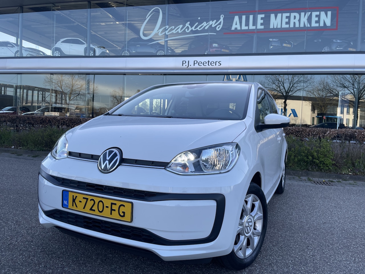 Volkswagen Up! - 1.0 BMT move up! Airco - Bluetooth - Centrale vergrendeling met afstandsbediening - Radio - AutoWereld.nl