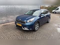 Kia Niro - 1.6 GDi Hybrid DynamicLine l Navigatie l Camera l Trekhaak l Cruise-controle l Metallic l