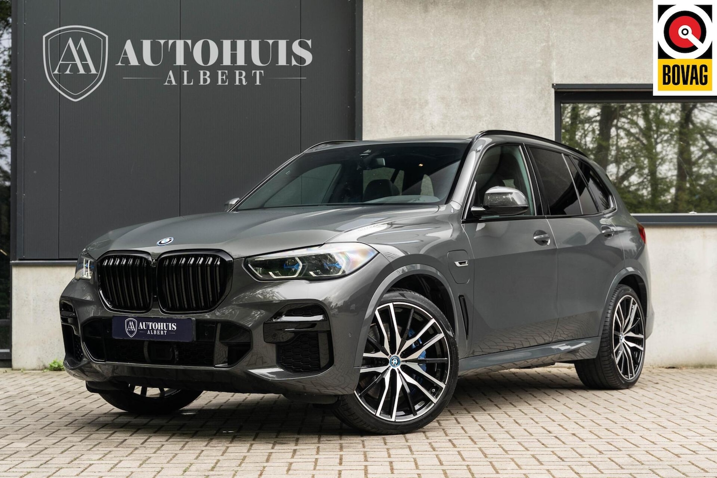 BMW X5 - xDrive45e M Sport Dravit HUD Pano Softclose 22'' - AutoWereld.nl