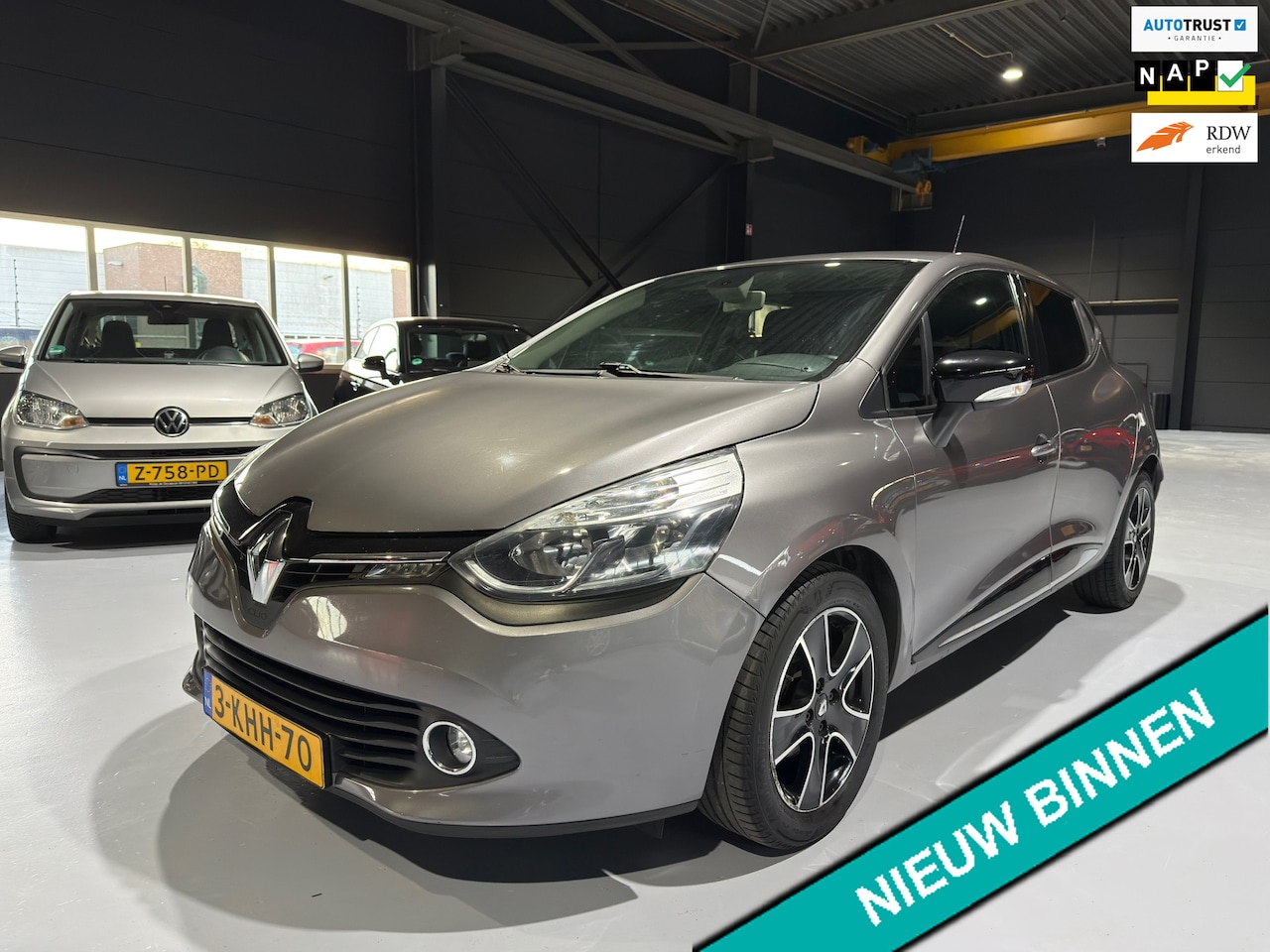 Renault Clio - 0.9 TCe Expression NAVI l CRUISE l PDC - AutoWereld.nl