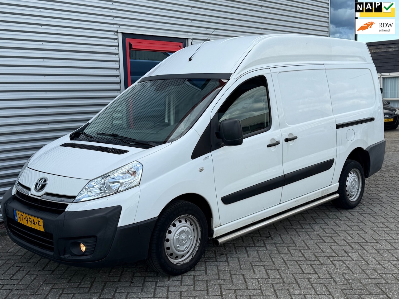Toyota ProAce - 2.0D L2H2 Aspiration AIRCO MARGE *NEW CONDITION* - AutoWereld.nl