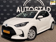 Toyota Yaris - 1.5 Hybrid Active Automaat/NL-Auto/2e Eigenaar/NAP/APK/Navi/Airco