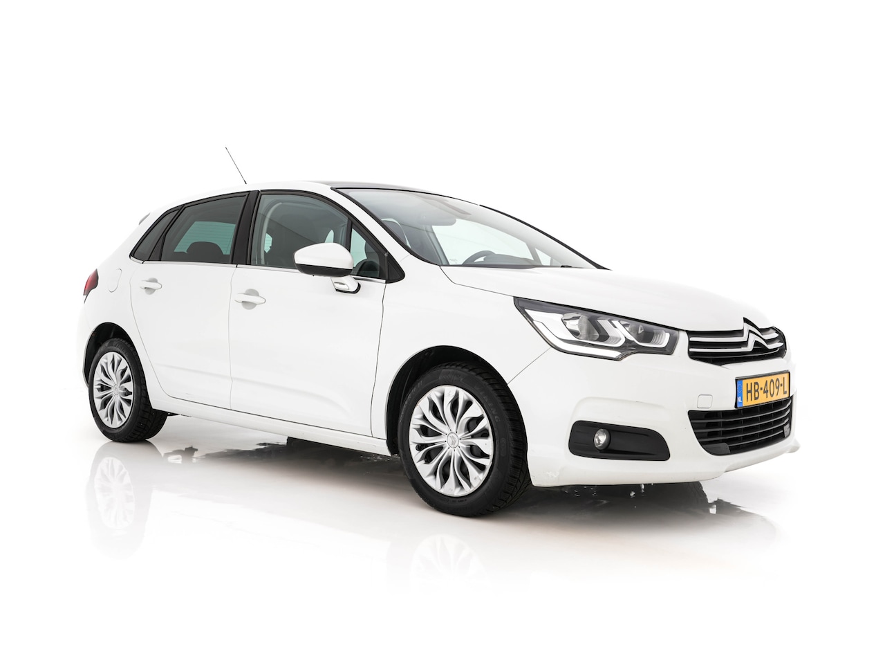 Citroën C4 - 1.6 BlueHDi Feel *PANO | SPORT-SEATS | PDC | PRIVACY-GLASS | ECC | CRUISE | TOWBAR* - AutoWereld.nl