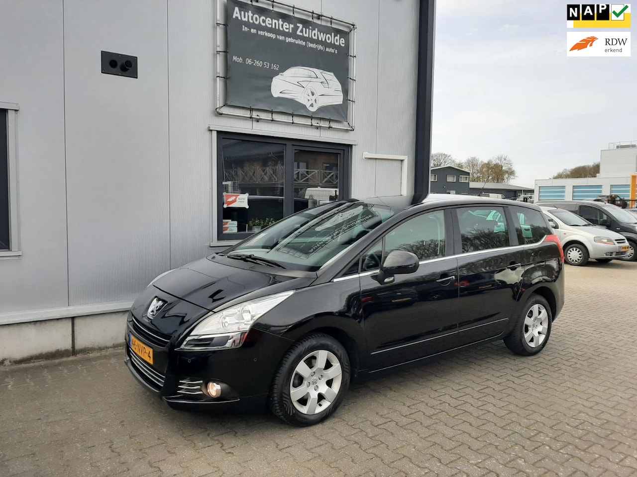 Peugeot 5008 - 1.6 HDiF Blue Lease 5p. navi clima cruise - AutoWereld.nl