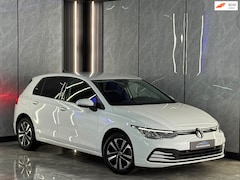 Volkswagen Golf - 1.0 TSI United Stoelverwarming | Stuurverwarming | CarPlay | Sfeer | LED | 1e Eigenaar | L