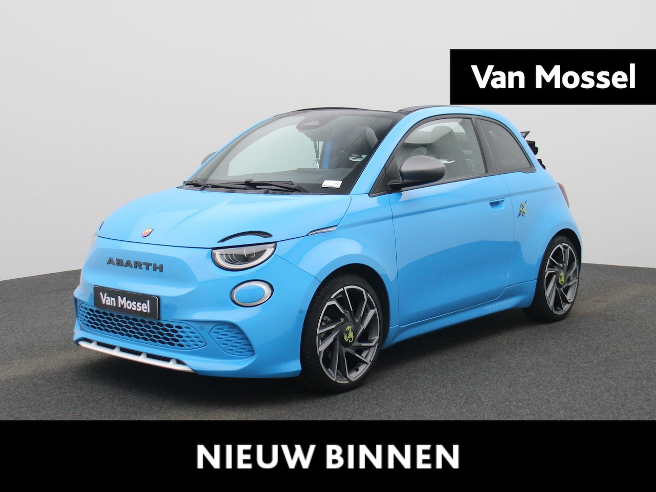 Abarth 500 - 500C Abarth Scorpionissima 42 kWh | Navigatiesysteem | Parkeersensoren voor + achter | Cam - AutoWereld.nl
