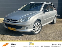 Peugeot 206 - 1.6-16V Quiksilver / Climate / All- Season