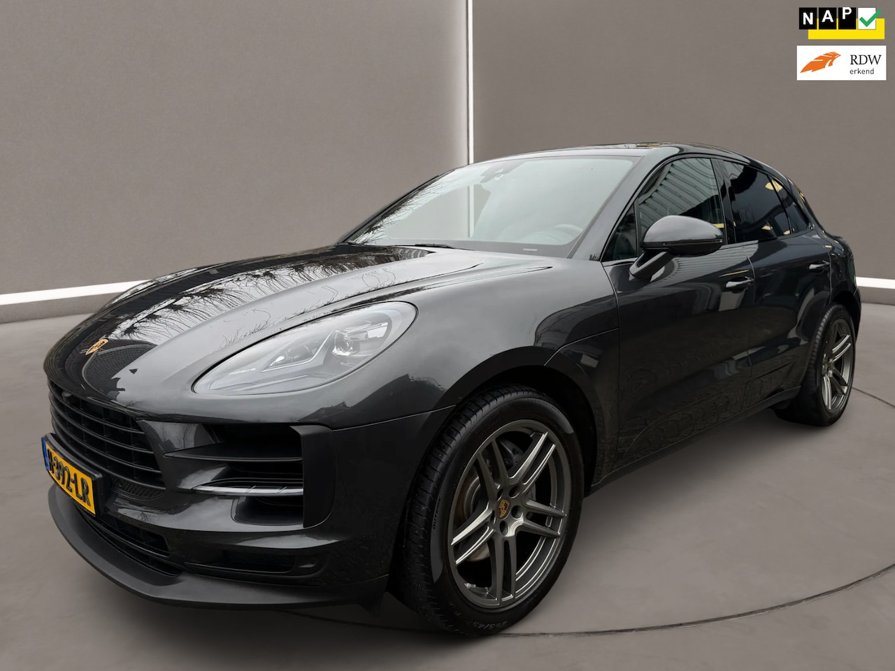 Porsche Macan - 3.0 S 354 Pk Automaat Airco Navi Leer Xenon Panodak 80 dkm Nap 1e Eig. - AutoWereld.nl