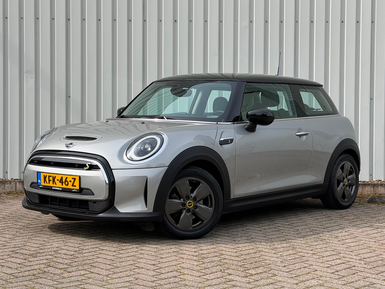MINI Mini-Electric - Business Edition 33 kWh|SOH 97%|Stoelverwarming|Sfeerverlichting|LED| - AutoWereld.nl