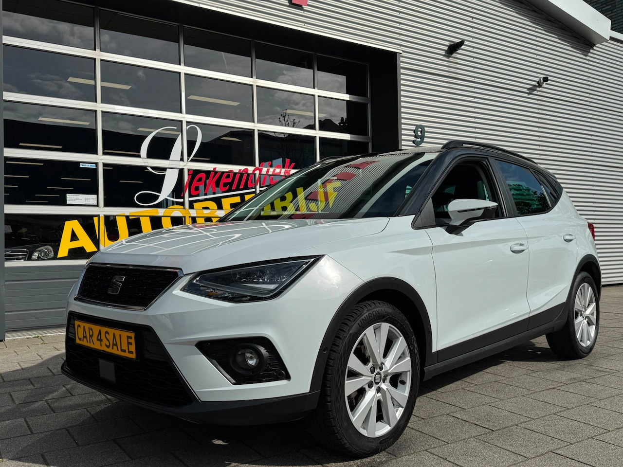 SEAT Arona - 1.0 TSI FR - URBAN Edition - Navigatie / Apple CarPlay I Leer I Airco I LED I Sport pakket - AutoWereld.nl