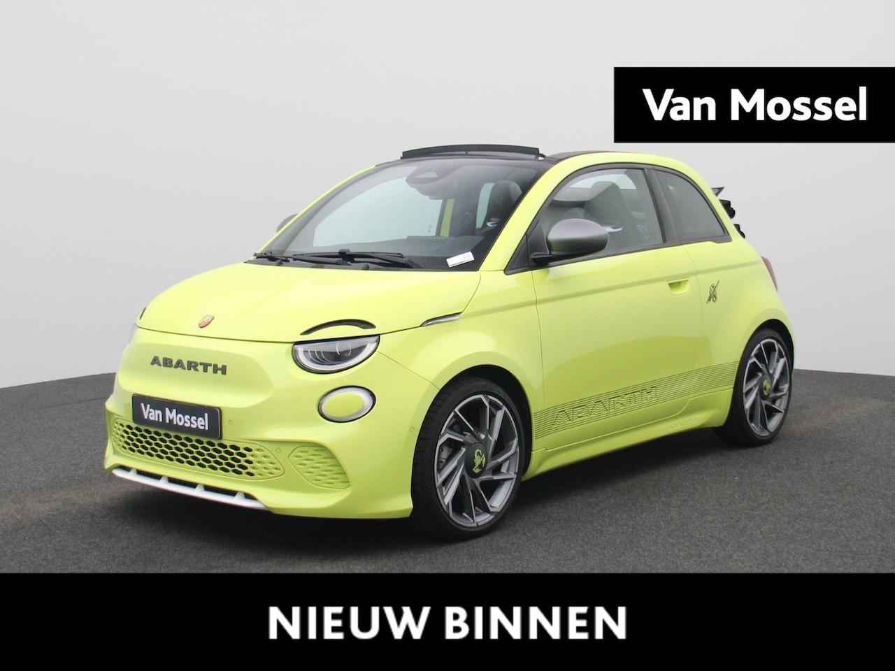Fiat 500 Abarth - 500C Scorpionissima 42 kWh | Navigatiesysteem | Parkeersensoren voor + achter | Camera | S - AutoWereld.nl