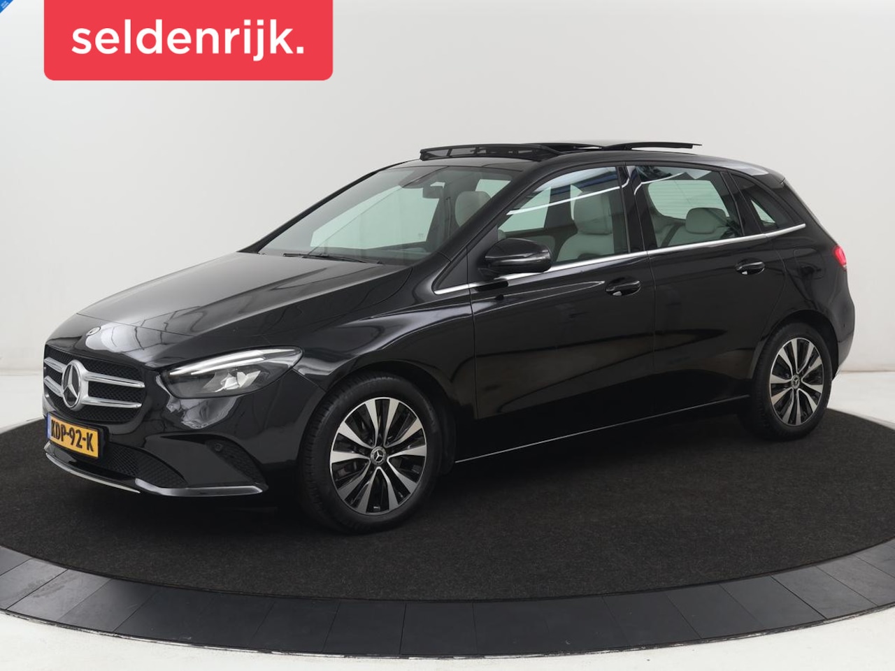 Mercedes-Benz B-klasse - 250e Advantage | SOH 99% | Panoramadak | Half leder | Widescreen | Camera | Park Assist | - AutoWereld.nl
