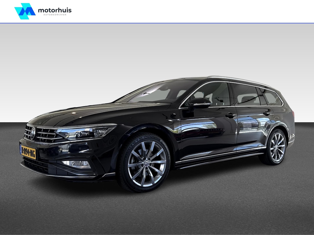 Volkswagen Passat Variant - 2.0 TSI 190PK DSG 3X R-LINE VIRTUAL PANO LEDER NAVI WINTERPACK NAP - AutoWereld.nl