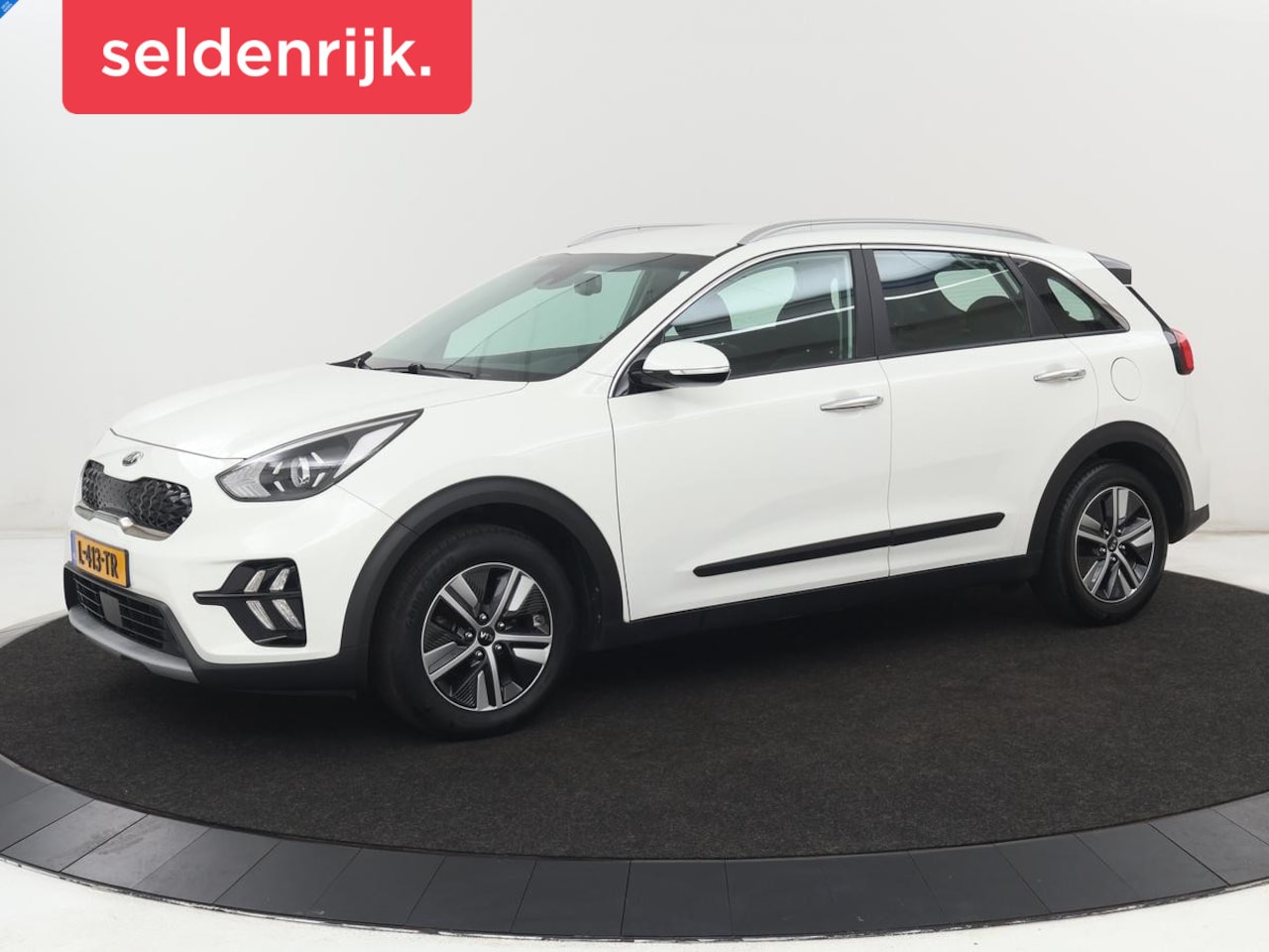 Kia Niro - 1.6 GDi Hybrid DynamicLine | Carplay | Adaptive cruise | Trekhaak | Half leder | Navigatie - AutoWereld.nl