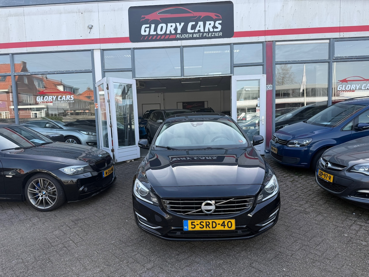 Volvo V60 - 2.4 D6 AWD Plug-In Hybrid Summum 2.4 D6 AWD Plug-In Hybrid Summum - AutoWereld.nl