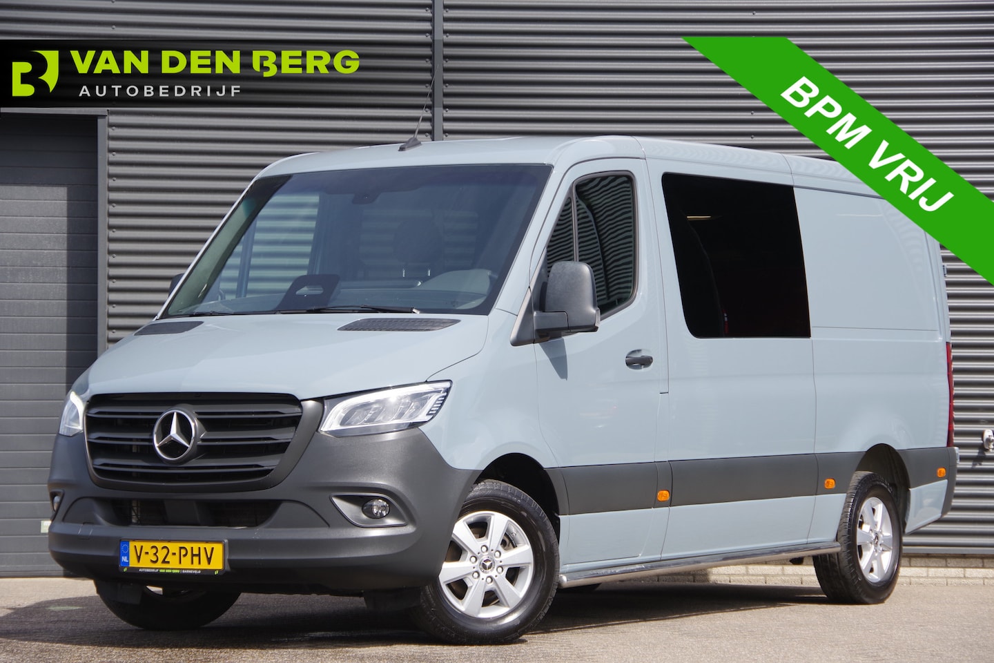 Mercedes-Benz Sprinter - 317 1.9 CDI L2H1 DC-6P, AUT. FACELIFT, 3.5T TREKHAAK, LED, CAMERA, NAVI, CRUISE, MF STUURW - AutoWereld.nl