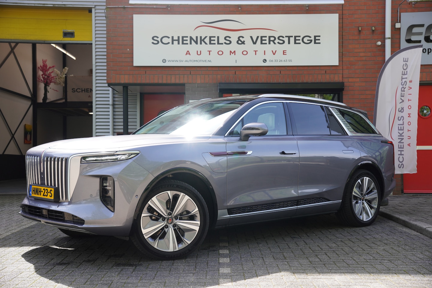 Hongqi E-HS9 - Executive Limited 99 kWh / Fabrieksgarantie tot 2030 / BTW / Pano / 7-Pers / Org NL / ACC - AutoWereld.nl