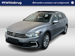 Volkswagen Passat Variant - 1.4 TSI PHEV GTE / AUTOMAAT/ PANO/ TREKHAAK/ ERGO COMFORT/ ACC/ STUUR+STOELVERWARM./ DODEH