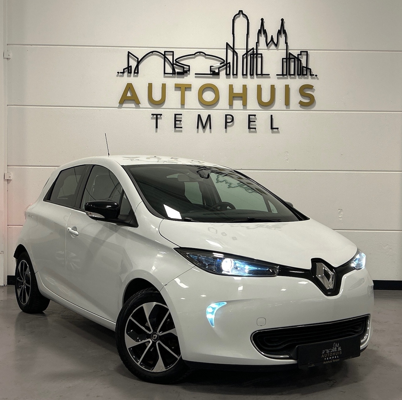 Renault Zoe - R90 Intens 41 kWh (ex Accu) Airco Keyless Climate Cruise Camera Parkeersensoren 16Inch Vel - AutoWereld.nl