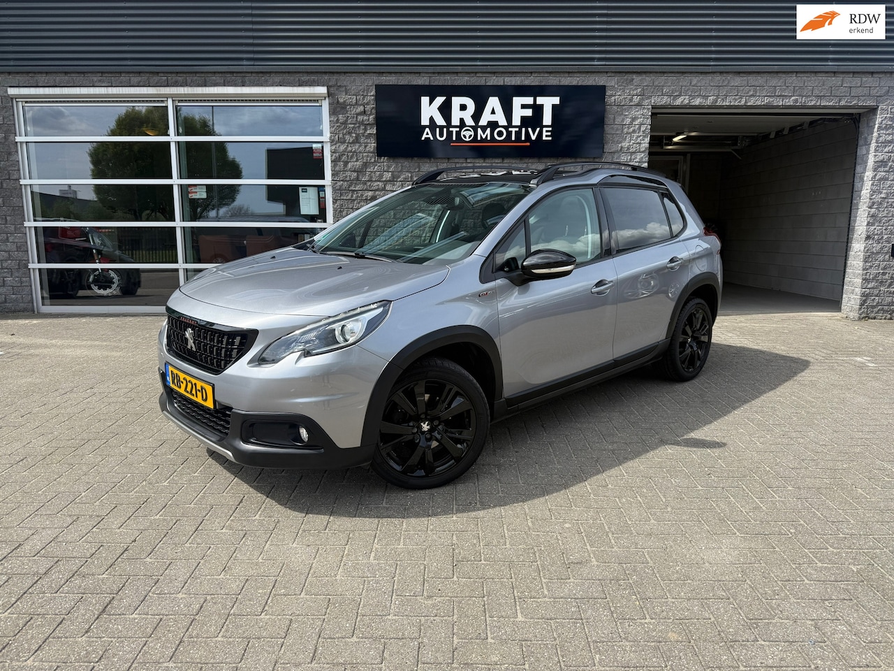 Peugeot 2008 - 1.2 PureTech GT Active | Nieuwstaat | Pano | Camera | CLIMA | Cruise | Bluetooth | Navi | - AutoWereld.nl