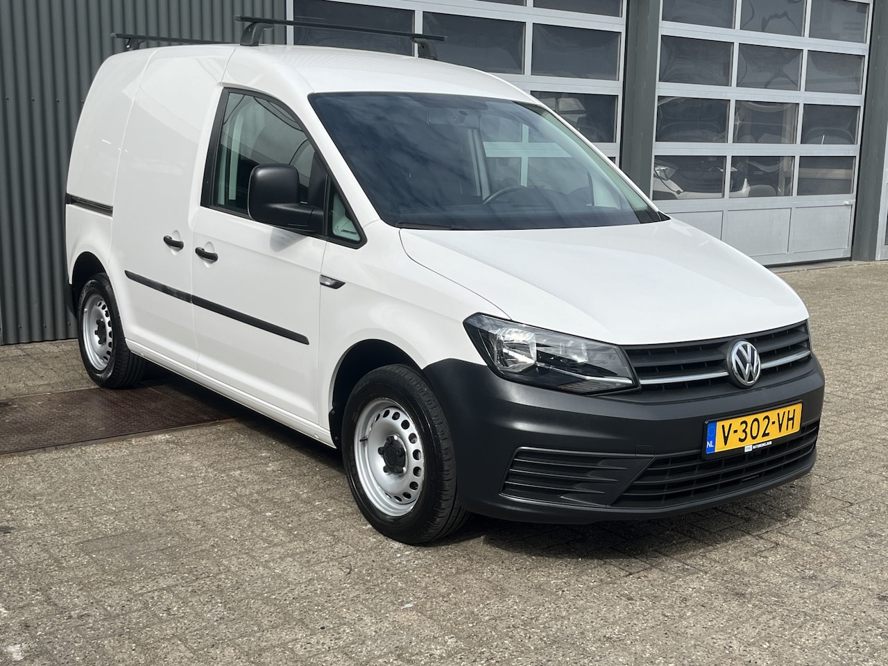 Volkswagen Caddy - 2.0 TDI L1H1 Euro 6 Airco Telefoonverbinding Dealer onderhouden 2-persoons Bpm vrij voor p - AutoWereld.nl