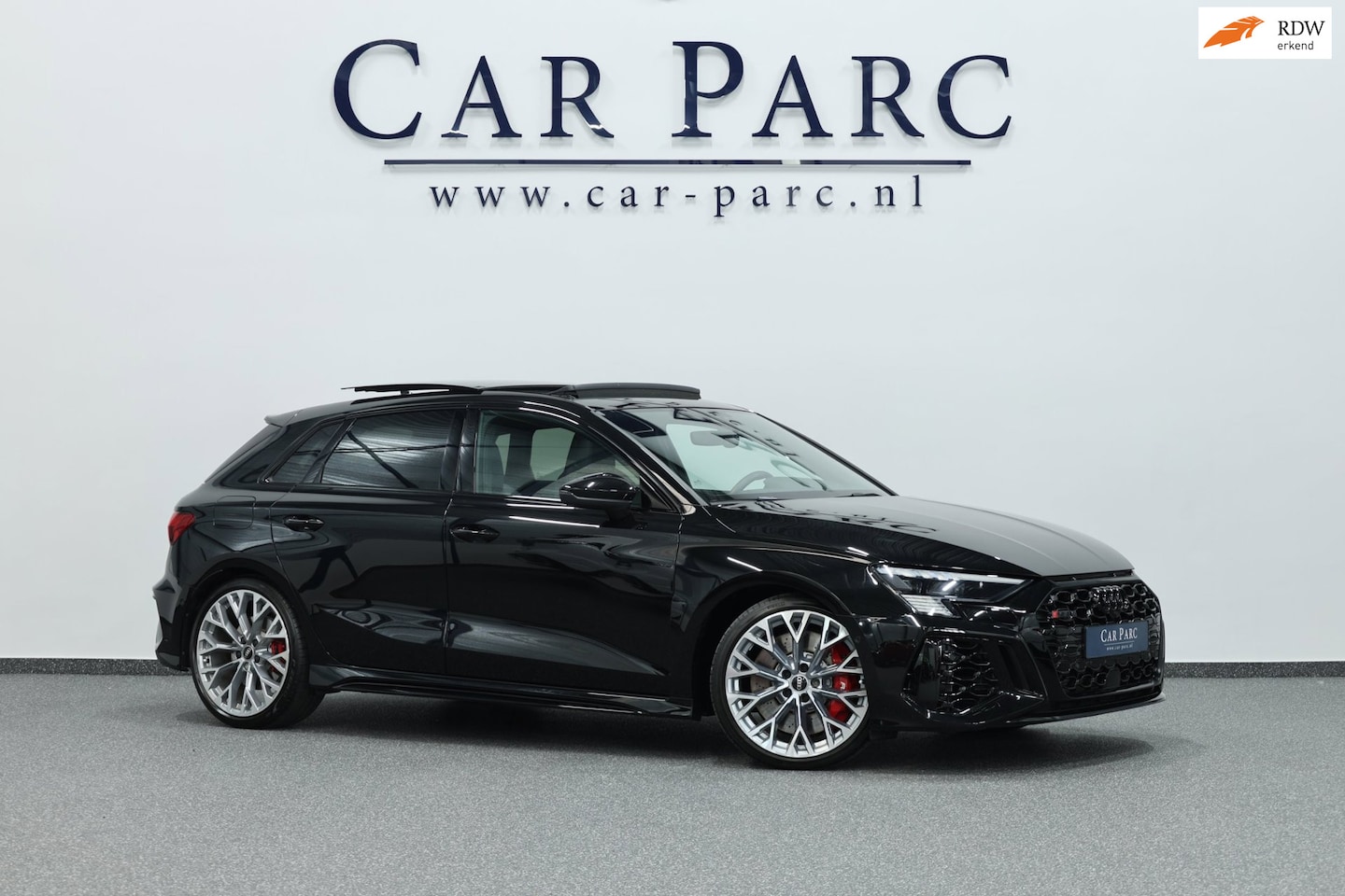 Audi RS3 - Sportback 2.5 TFSI quattro 400+PK MATRIX-LED/VIRTUAL/B&O/SFEER/LEDER+S.VERWARMING/19"LMV/C - AutoWereld.nl