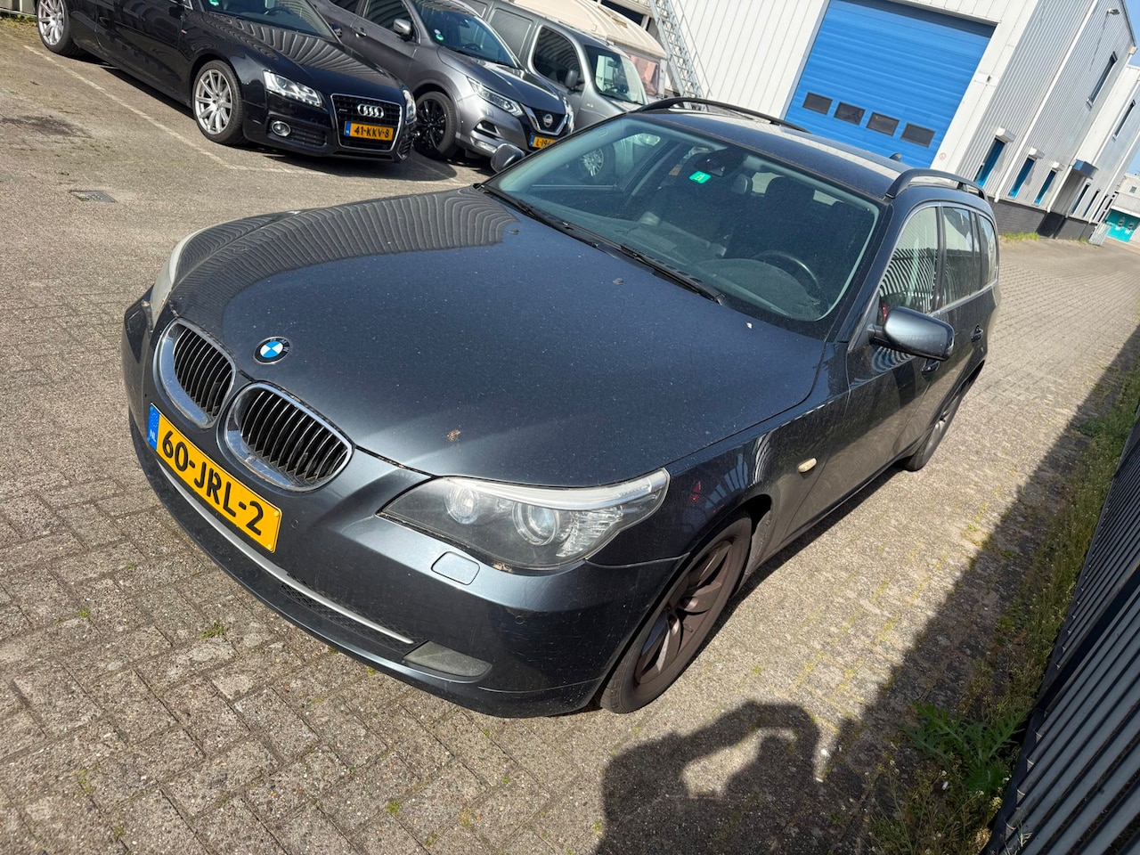 BMW 5-serie Touring - 523i Business Line Edition II 523i Business Line Edition II - AutoWereld.nl