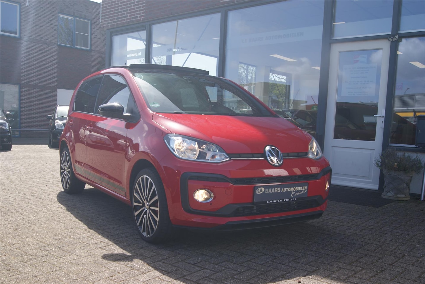 Volkswagen Up! - 1.0 TSI 90PK 5D BMT High up! - AutoWereld.nl