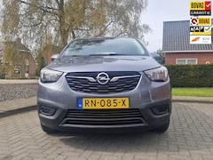 Opel Crossland X - 1.2 Turbo Online Edition. TREKHAAK, STOELVERWARMING E.D