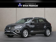 Volkswagen T-Roc - 1.5 TSI Style 150PK Automaat | ACC | Stoelverwarming | Side Assist