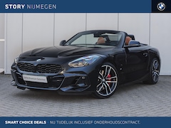 BMW Z4 Roadster - sDrive30i High Executive M Sport Automaat / M Sportstoelen / Adaptieve LED / Head-Up / Sto