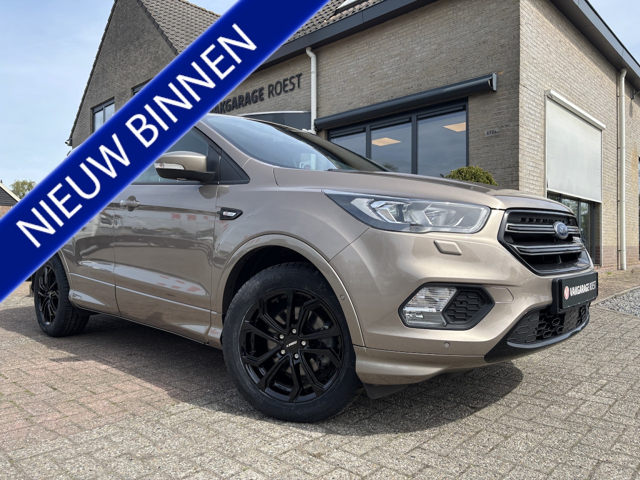 Ford Kuga - 1.5 Turbo ST Line All-Seasons / Camera / Carplay - AutoWereld.nl
