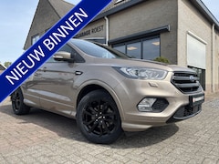 Ford Kuga - 1.5 Turbo ST Line All-Seasons / Camera / Carplay