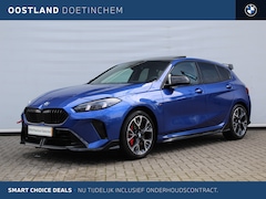 BMW 1-serie - 120 High Executive M Sport Automaat / Panoramadak / Sportstoelen / M Adaptief onderstel /