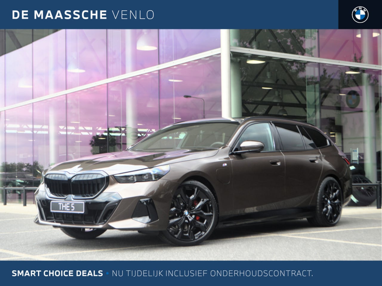 BMW 5-serie Touring - 530e Automaat / Panoramadak / Trekhaak / Bowers & Wilkins / M Multifunctionele Stoelen / A - AutoWereld.nl