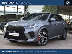 BMW X2 - sDrive20i M Sport Automaat / Panoramadak / Trekhaak / Sportstoelen / Achteruitrijcamera /