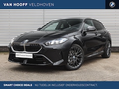 BMW 1-serie - 120 M Sport Automaat / Sportstoelen / M Adaptief onderstel / Achteruitrijcamera / Comfort
