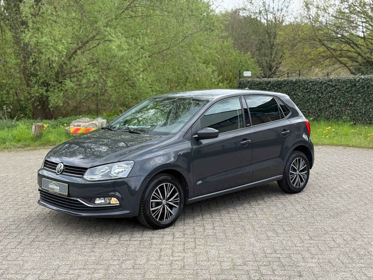 Volkswagen Polo - 1.0 High Line PDC I UNIEKE KM STAND I STOELVERW. I VOLL ONDH - AutoWereld.nl