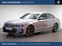 BMW 3-serie - 320i M Sport Automaat / Sportstoelen / Achteruitrijcamera / M Sportonderstel / Stoelvewarm