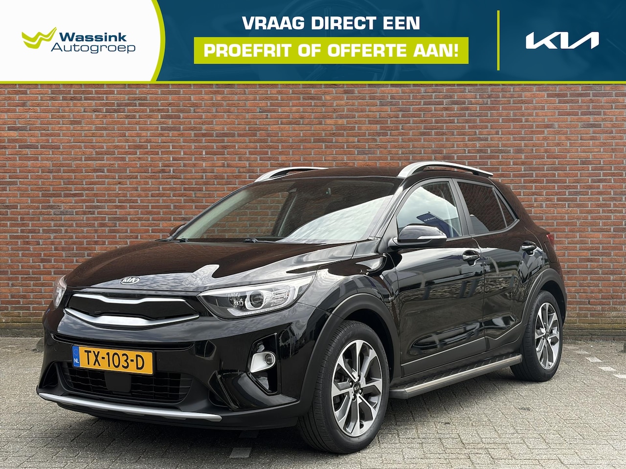Kia Stonic - 1.0 T-GDI 100pk DynamicLine | Navigatie | Licht metalen velgen | - AutoWereld.nl