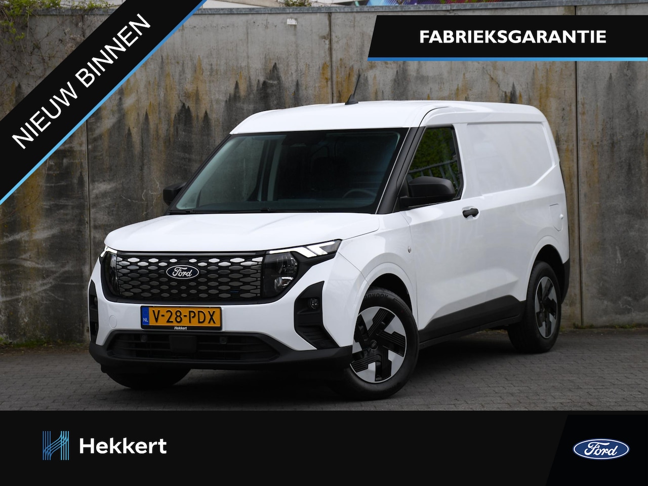 Ford Transit Courier - E-Transit Trend 44 kWh 136pk Automaat TREKHAAK | CRUISE.C | PDC + CAM. | DAB | STANDKACHEL - AutoWereld.nl